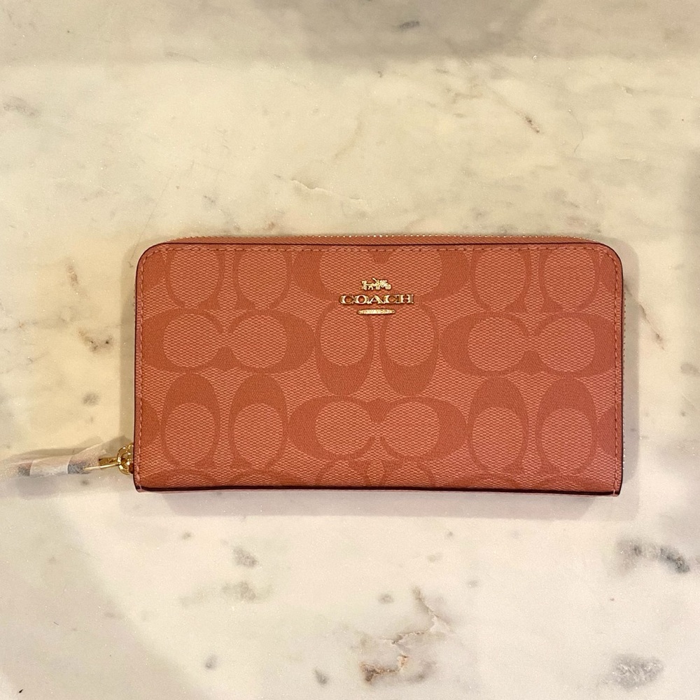 Coach Wallet NWT